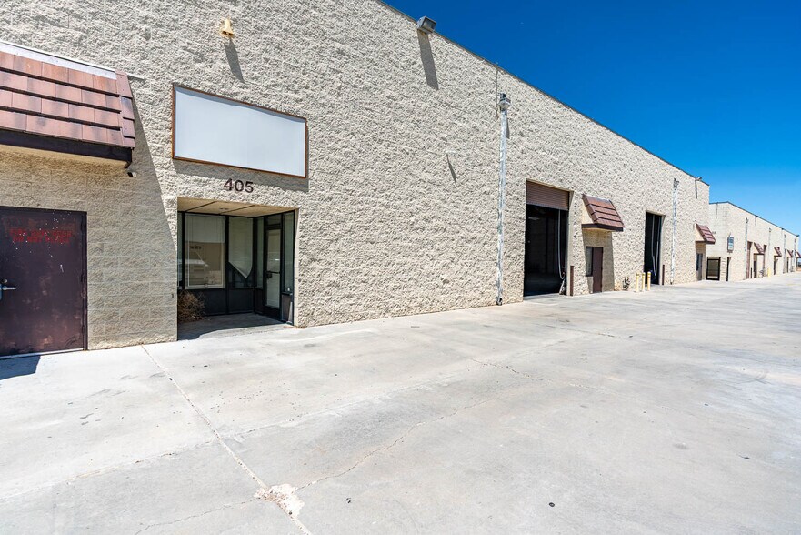 39360 3rd St E, Palmdale, CA for sale - Building Photo - Image 1 of 23