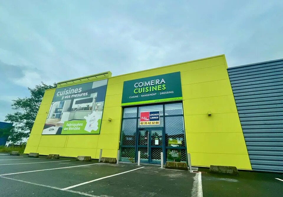 Retail in GONFREVILLE-L'ORCHER for lease Building Photo- Image 1 of 2