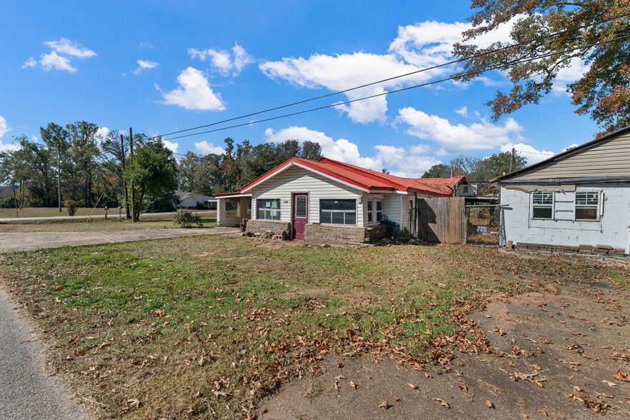 7736 Westpoint Rd, West Point, GA for sale - Primary Photo - Image 1 of 30