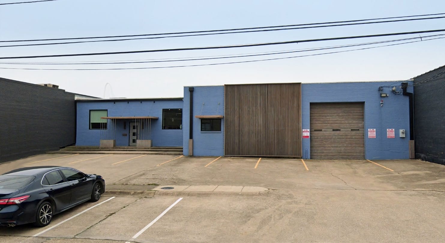 1027 Dragon St, Dallas, TX for lease Primary Photo- Image 1 of 4