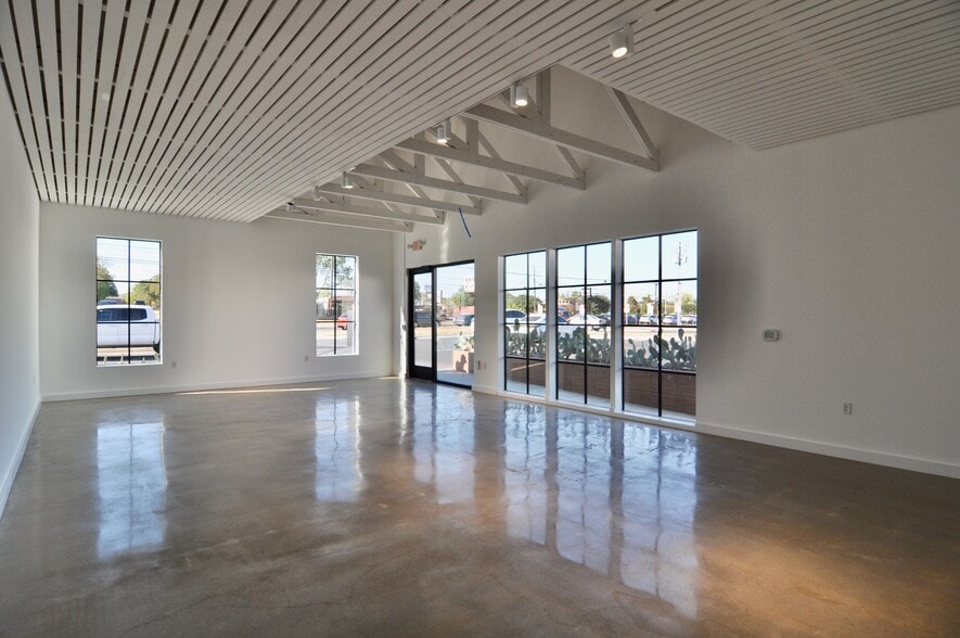 5609 S Congress Ave, Austin, TX for lease - Interior Photo - Image 3 of 9