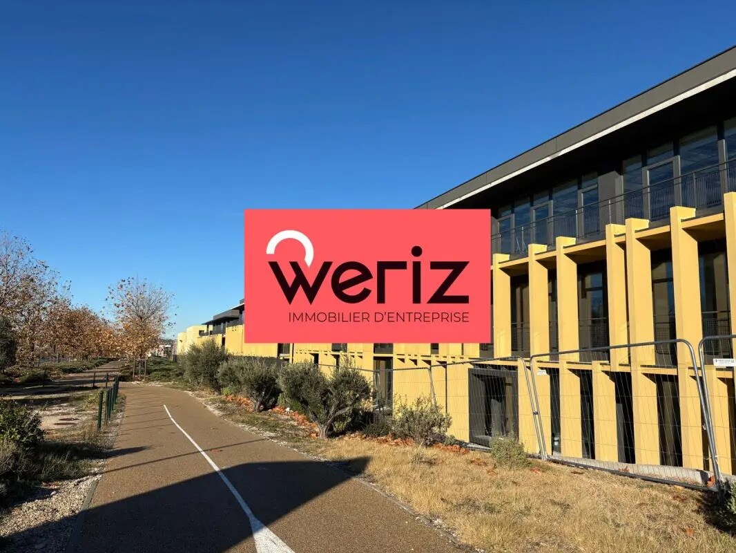 Office in Aix-en-Provence for lease Building Photo- Image 1 of 12