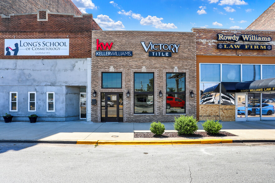 1119 Wabash Ave, Terre Haute, IN for sale - Building Photo - Image 1 of 40