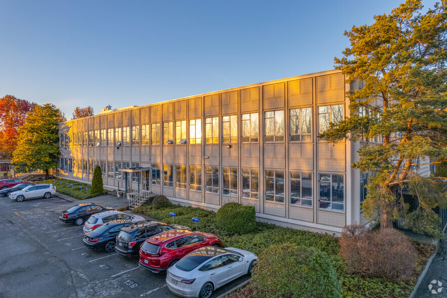 2250 Boundary Rd, Burnaby, BC for lease - Building Photo - Image 3 of 4