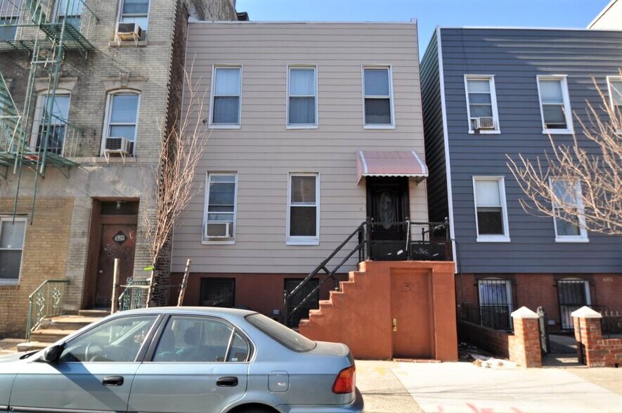 683 Lorimer St, Brooklyn, NY for sale - Primary Photo - Image 1 of 1