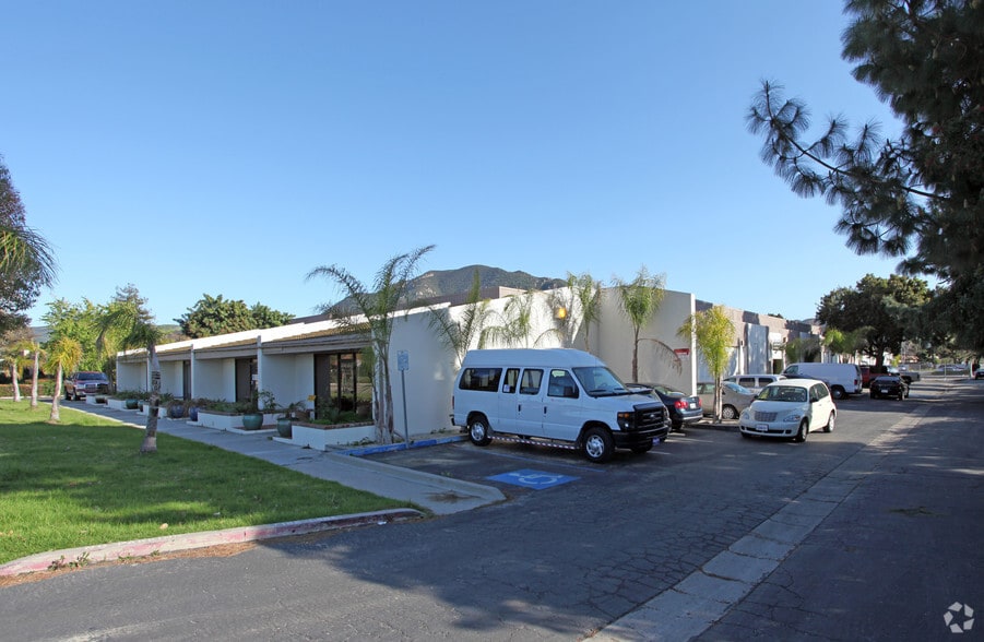 4820 Adohr Ln, Camarillo, CA for lease - Building Photo - Image 3 of 9