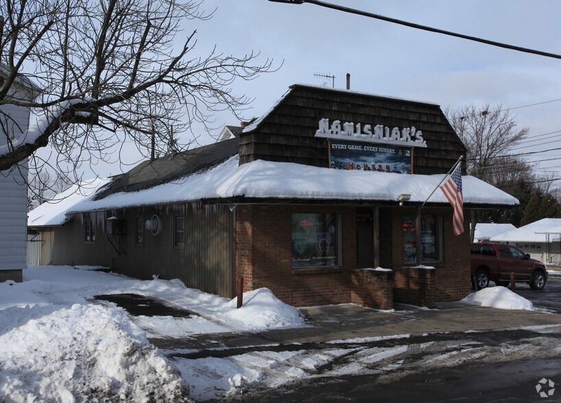 107 N Division St, Auburn, NY for sale - Primary Photo - Image 1 of 1