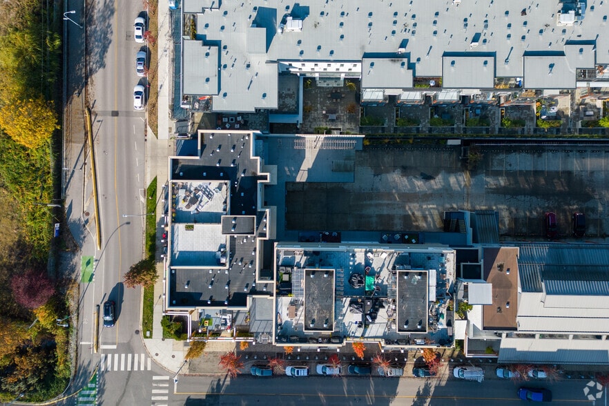 6033 London Rd, Richmond, BC for sale - Aerial - Image 3 of 6