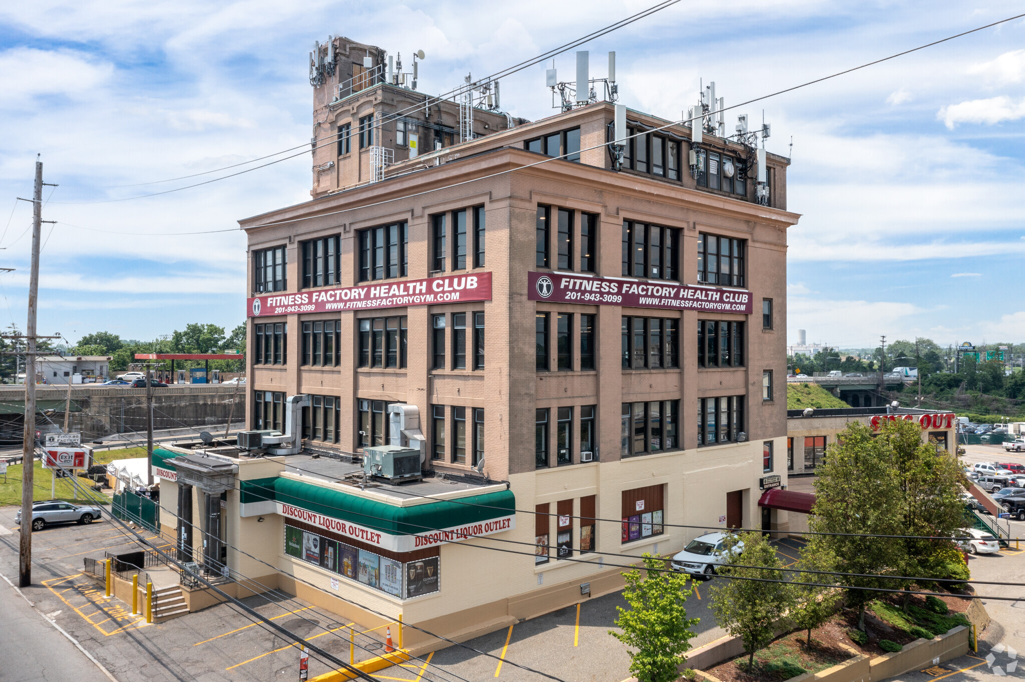 15 Grand Ave, Palisades Park, NJ for sale Primary Photo- Image 1 of 1