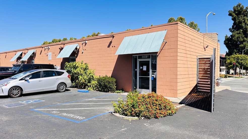 40951-40961 Grimmer Blvd, Fremont, CA for lease - Building Photo - Image 2 of 2
