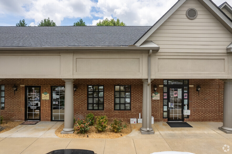 3855 Johns Creek Pky, Suwanee, GA for lease - Building Photo - Image 3 of 14