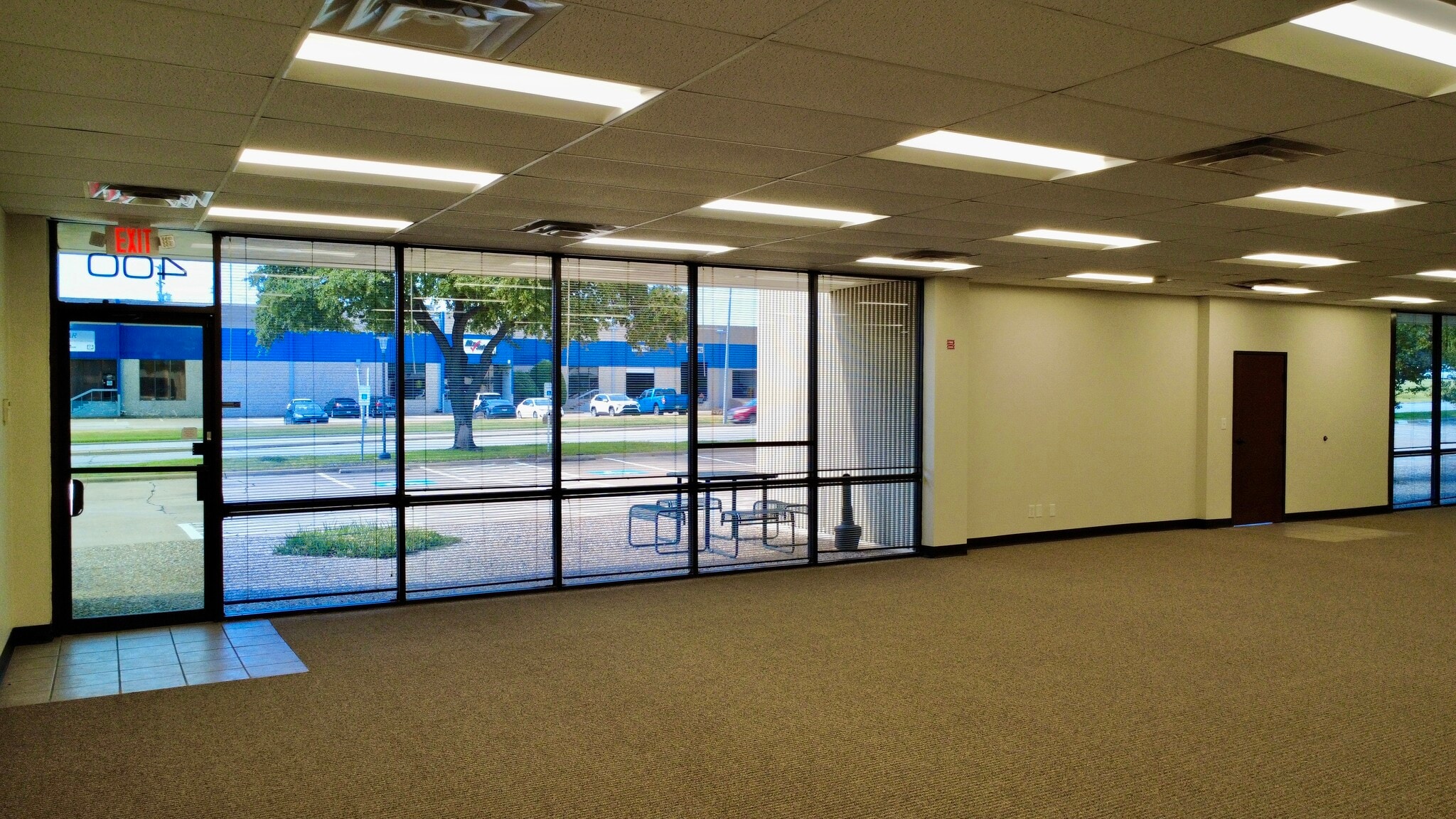 1111 W Carrier Pky, Grand Prairie, TX for lease Interior Photo- Image 1 of 6