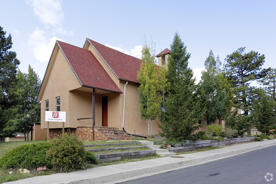 107 W Henrietta Ave, Woodland Park, CO 80863