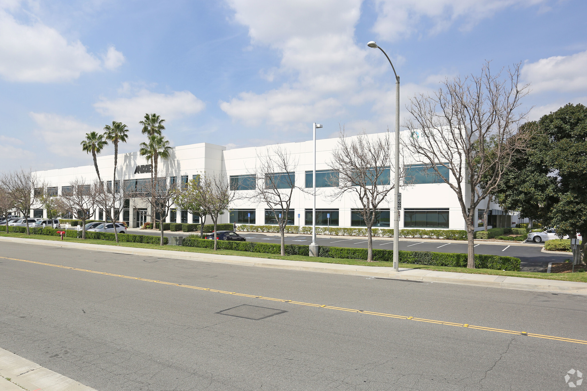 5055 E Landon Dr, Anaheim, CA for lease Primary Photo- Image 1 of 5