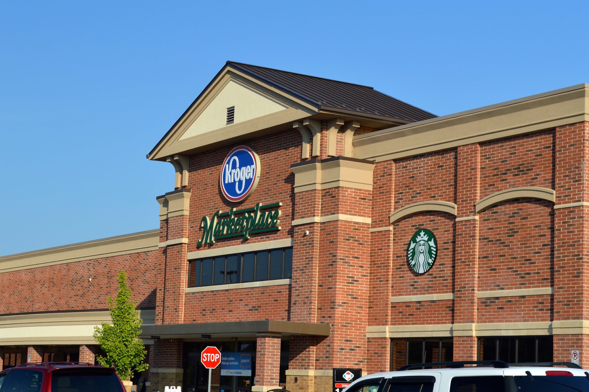 1943 Jesse Jewell Pky, Gainesville, GA 30501 New Holland Market