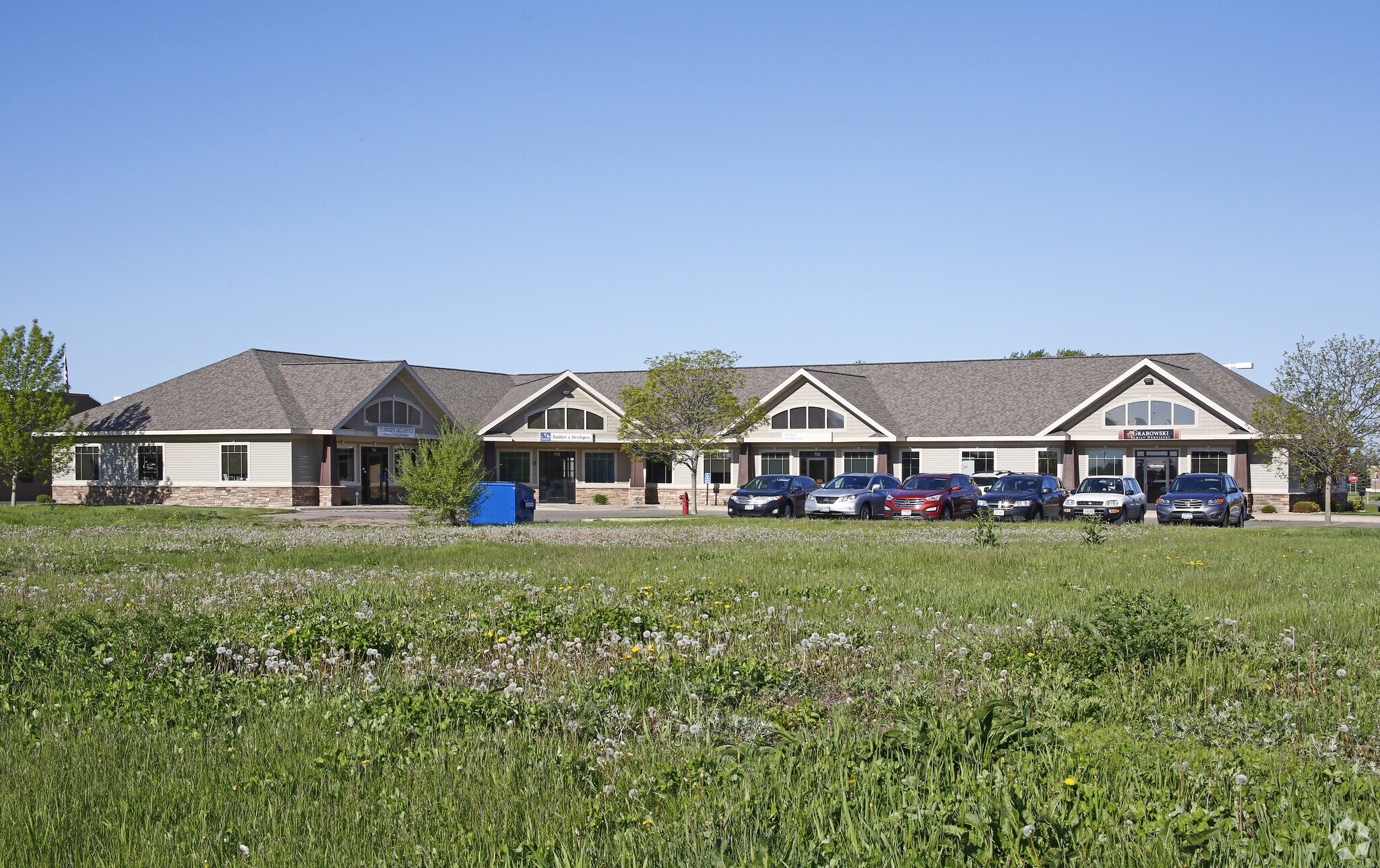 Office in Waite Park, MN for sale Primary Photo- Image 1 of 1