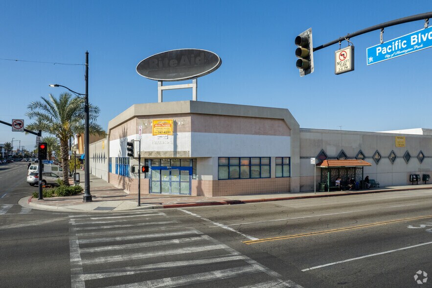 6360 Pacific Blvd, Huntington Park, CA 90255
