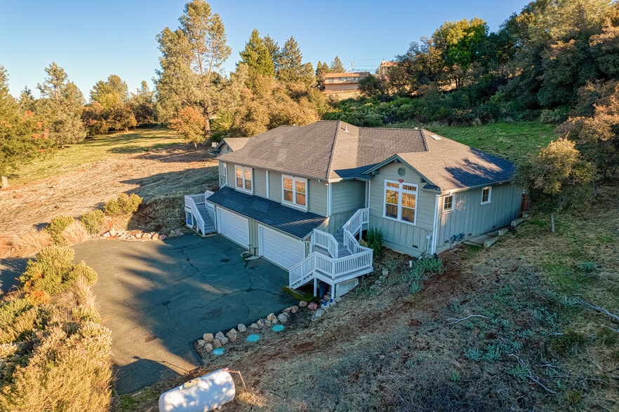 10401 Point Lakeview Rd, Kelseyville, CA for sale - Building Photo - Image 3 of 18