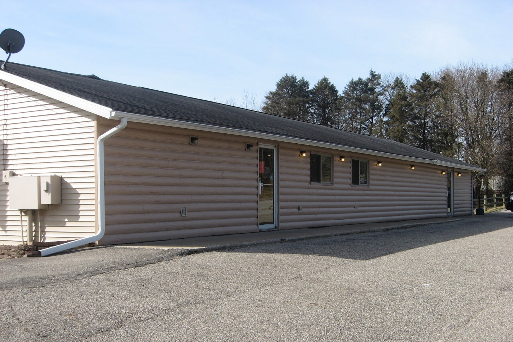1021 W Front St, Buchanan, MI for sale Building Photo- Image 1 of 1