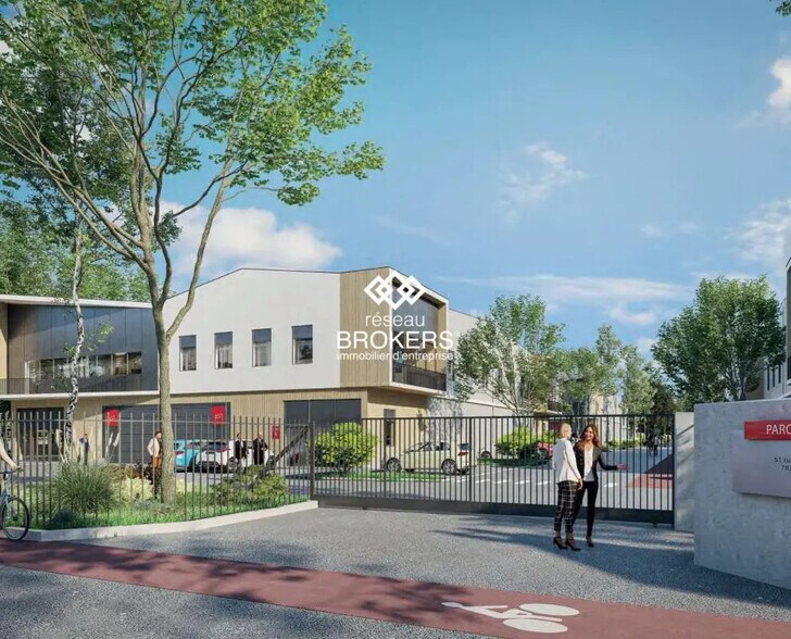 Industrial in Plaisir for sale - Building Photo - Image 1 of 11