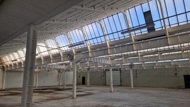 Flex in Décines-Charpieu for sale Building Photo- Image 1 of 6