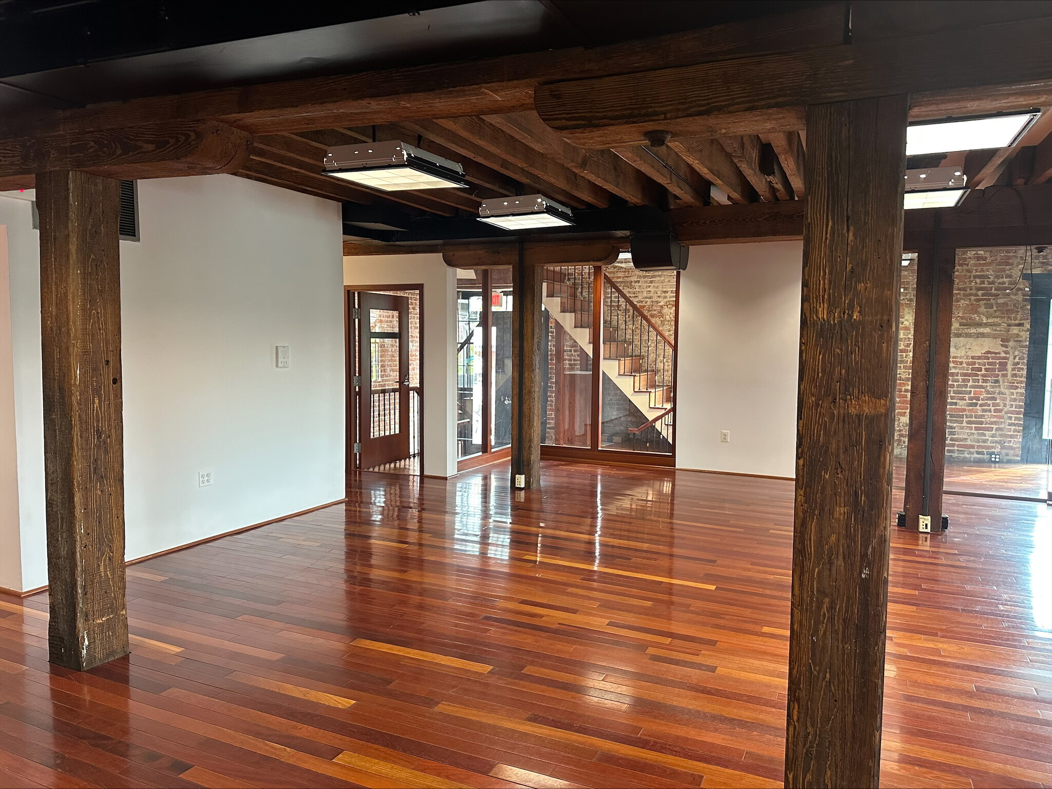 1000-1010 Wisconsin Ave NW, Washington, DC for lease Interior Photo- Image 1 of 11