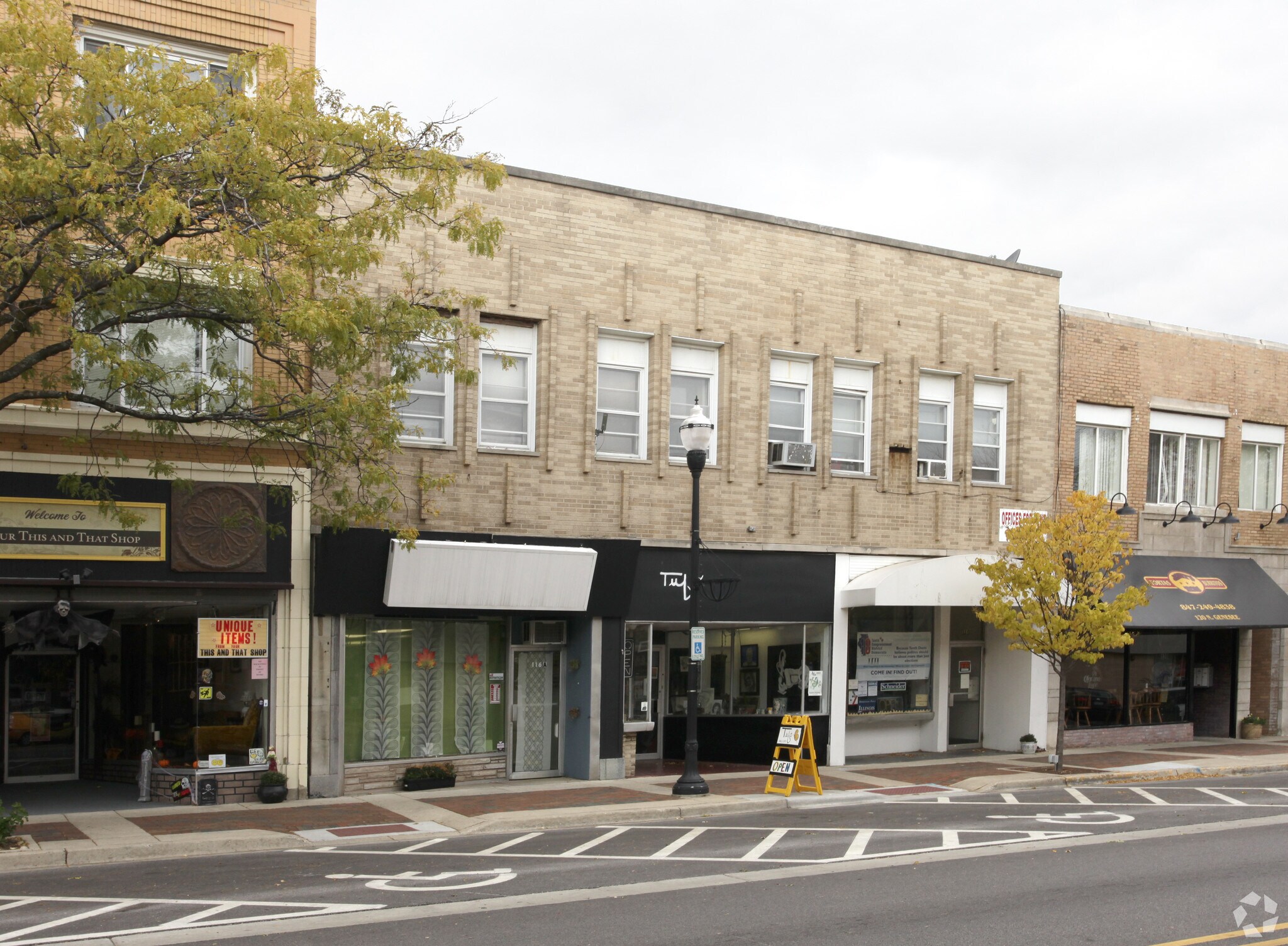 116 N Genesee St, Waukegan, IL 60085