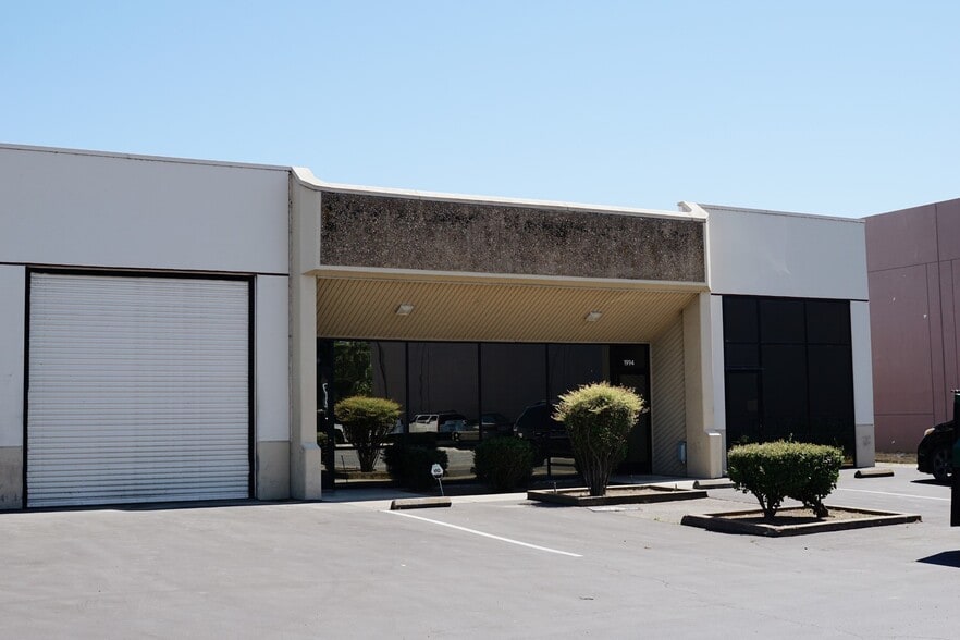 1982-1994 Enterprise Blvd, West Sacramento, CA for lease - Building Photo - Image 2 of 2