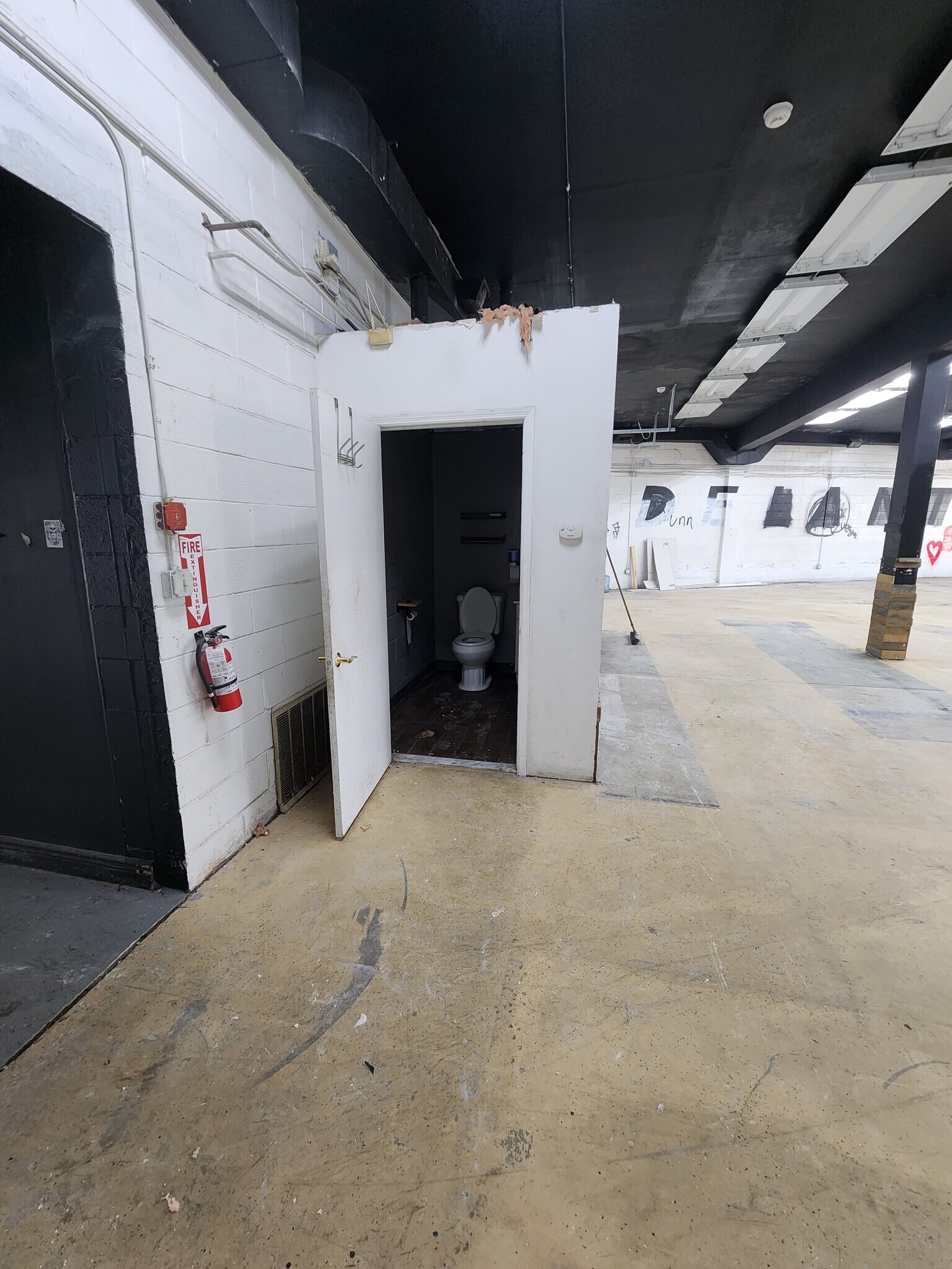 2229 Springfield Ave, Vauxhall, NJ 07088 Office/Retail for Lease