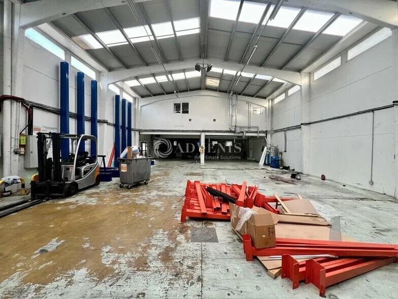 Flex in Argenteuil for lease - Interior Photo - Image 3 of 9