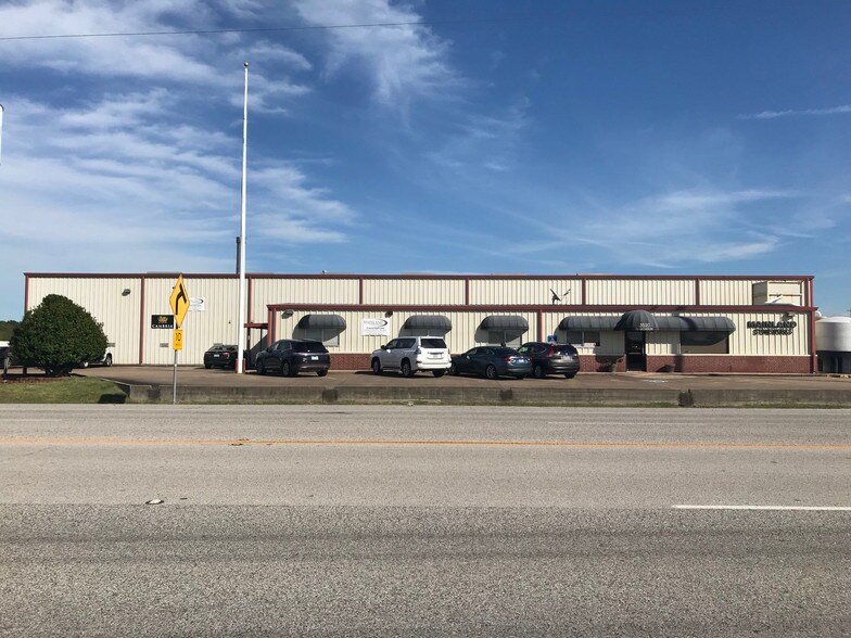 3520 N Gordon St, Alvin, TX for sale - Primary Photo - Image 1 of 1