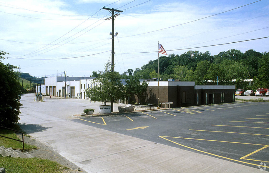 6600 E Schaaf Rd, Independence, OH for lease - Building Photo - Image 2 of 15