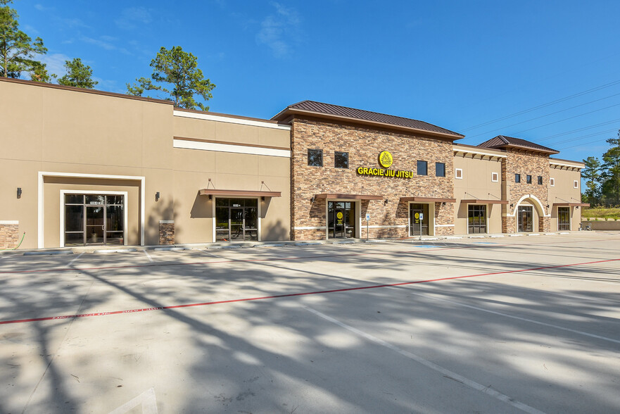 2064 N FM 3083 Rd W, Conroe, TX for lease - Building Photo - Image 1 of 10