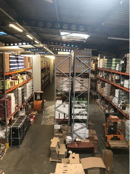 Industrial in Wissous for lease - Interior Photo - Image 3 of 8