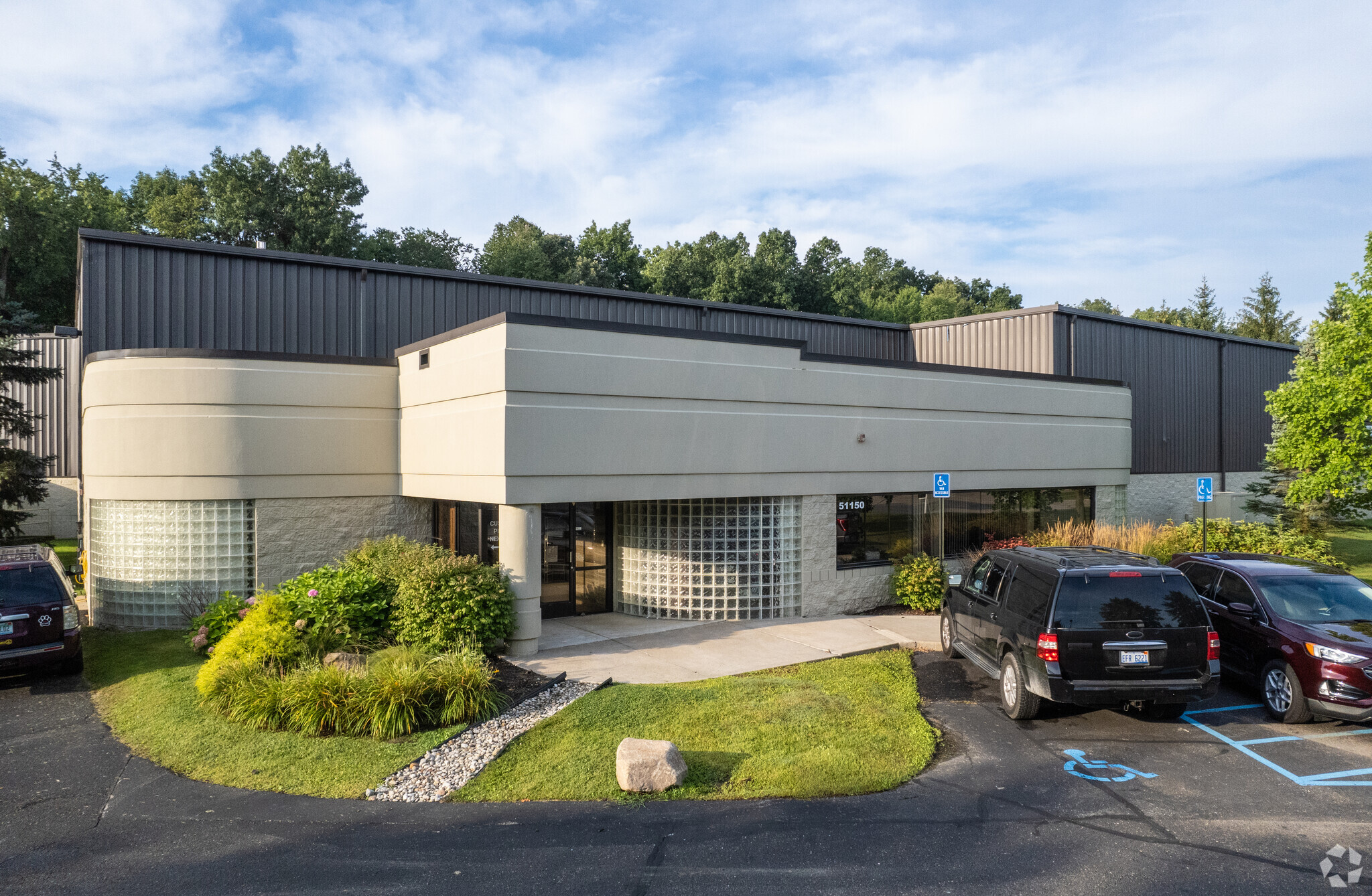 51150 Century Ct, Wixom, MI for sale Building Photo- Image 1 of 1