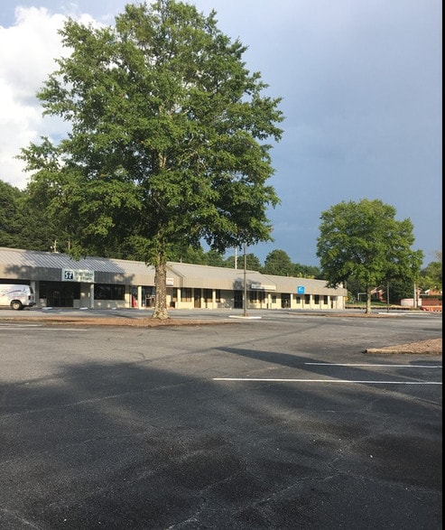 3744 Woodruff Rd, Columbus, GA for lease - Building Photo - Image 2 of 3