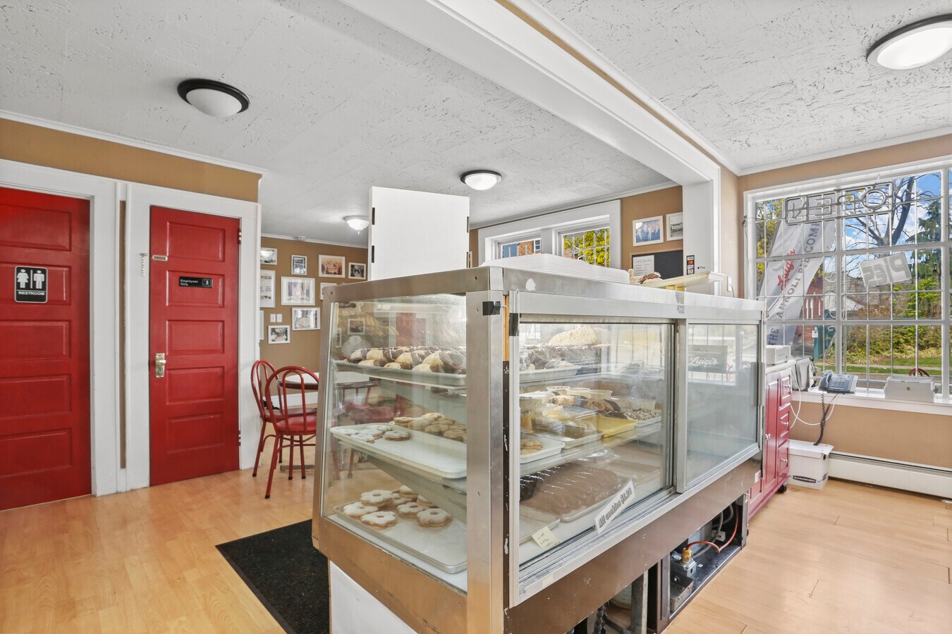 391 Lincoln Ave, Bridgeport, CT 06606