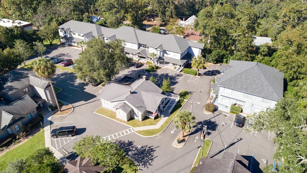 Park on Park portfolio of 6 properties for sale on LoopNet.com - Building Photo - Image 1 of 18