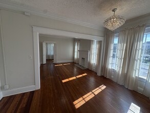 1315 S Howard Ave, Tampa, FL for lease Interior Photo- Image 2 of 8
