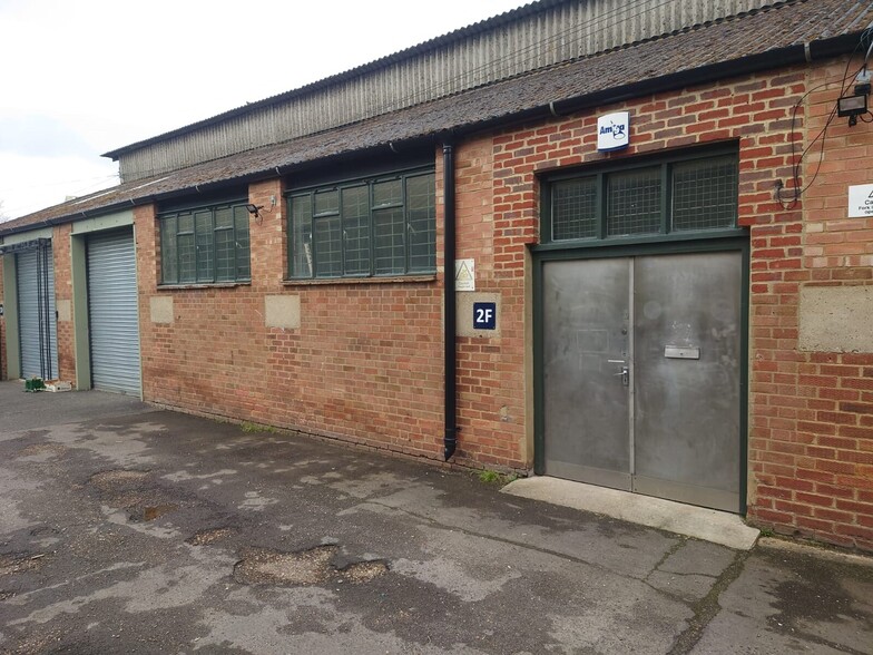 Underlyn Ln, Tonbridge for lease - Building Photo - Image 2 of 7