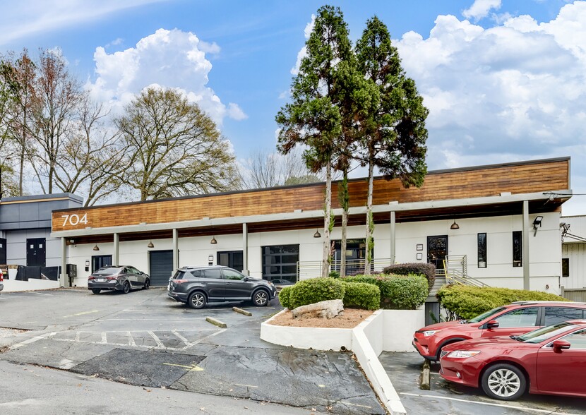 704-710 Berkeley Ave, Atlanta, GA for lease - Building Photo - Image 1 of 26