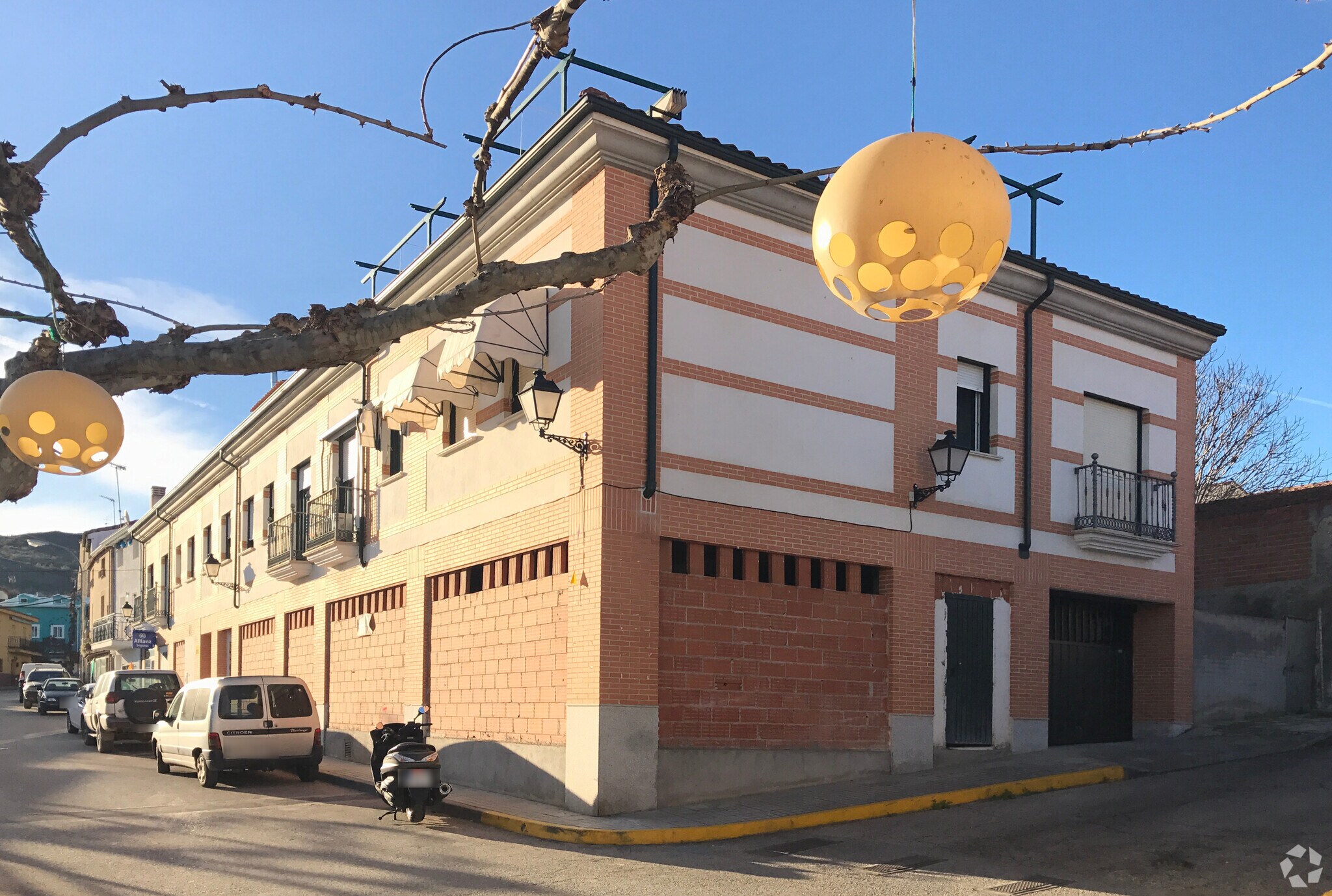 Multifamily in Anchuelo, Madrid for sale Building Photo- Image 1 of 3