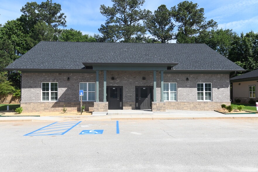 367 Athens Hwy, Loganville, GA for lease - Primary Photo - Image 1 of 8