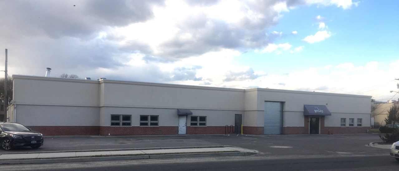 7581 Saxon Ave, Bay Shore, NY 11706