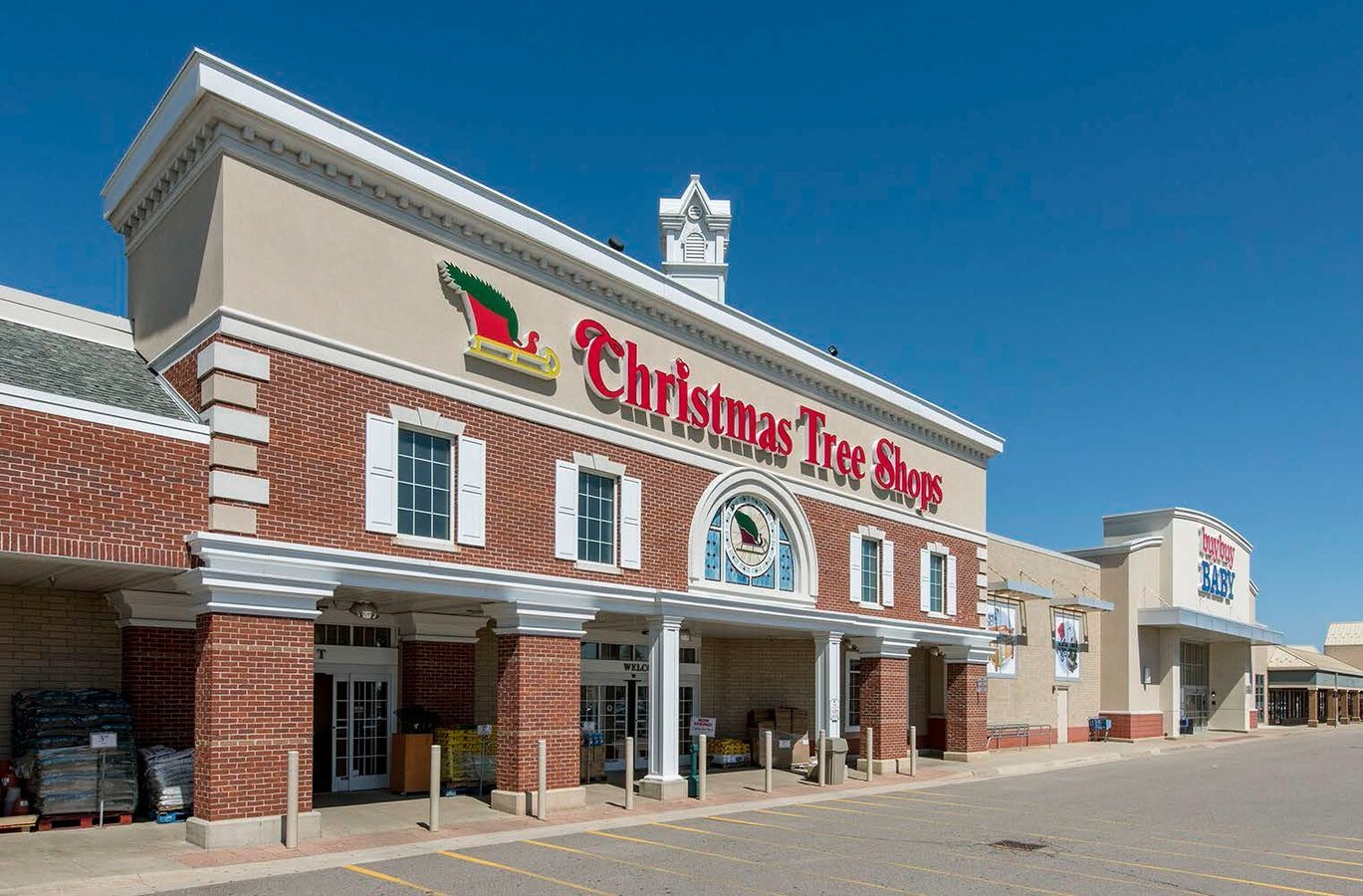 13361 Hall Rd, Utica, MI 48315