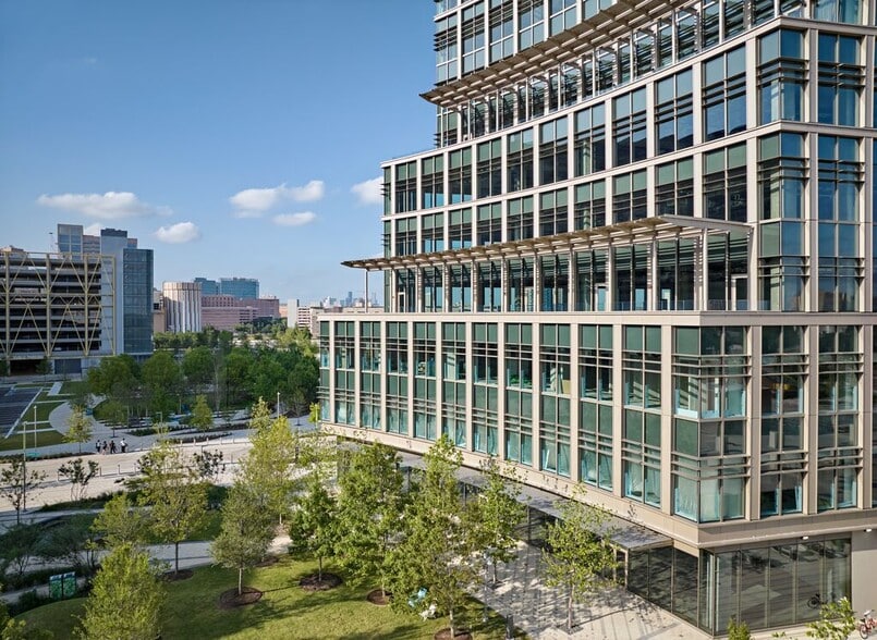 Old Spanish Trl, Houston, TX for lease - Building Photo - Image 3 of 18