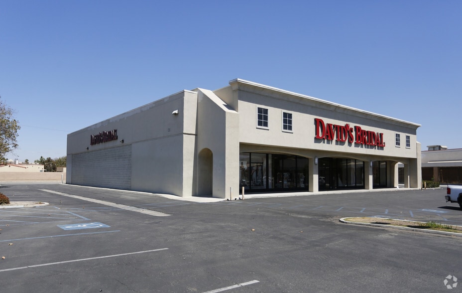 1210 Wible Rd, Bakersfield, CA for sale - Primary Photo - Image 2 of 4