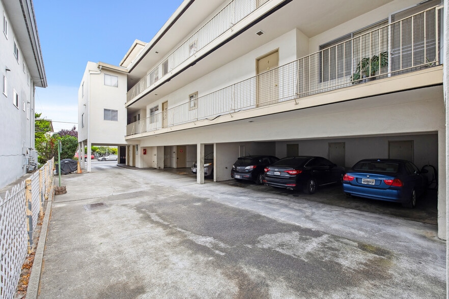 121 Lorton Ave, Burlingame, CA for sale - Building Photo - Image 3 of 23