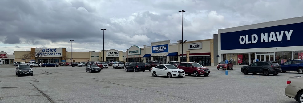 Willow Creek Crossing portfolio of 6 properties for sale on LoopNet.com - Building Photo - Image 3 of 8