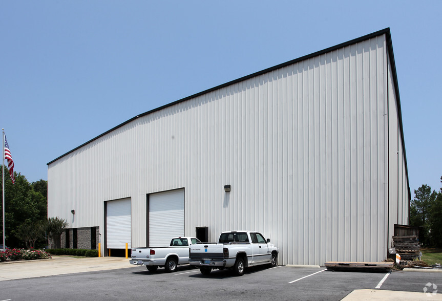 1001 Investment Blvd, Apex, NC for lease - Building Photo - Image 2 of 7